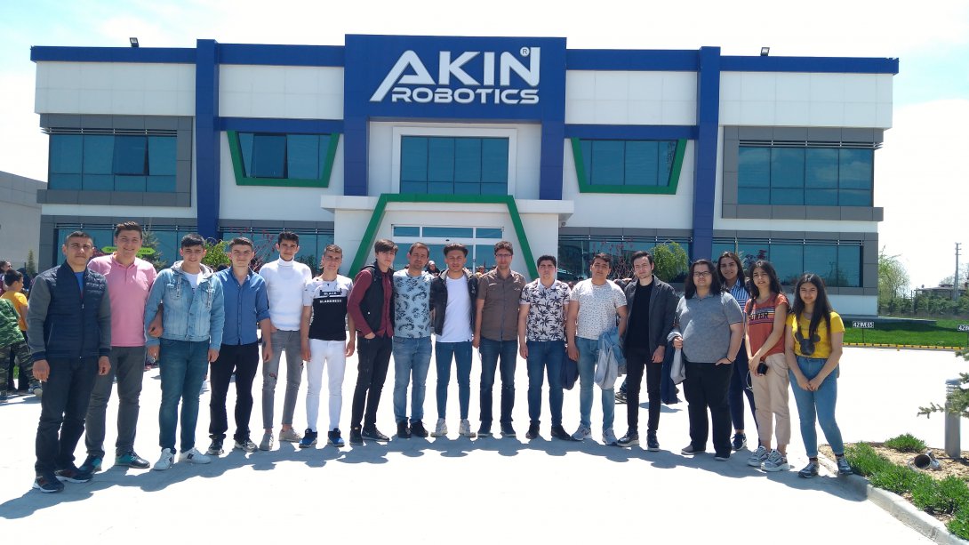 Şehit Korhan Kuruçay Mesleki ve Teknik Anadolu Lisesi Robot Fabrikasını Gezdi