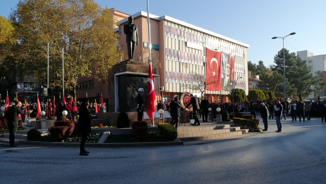Ulu Önder Atatürk'ü Anma Programı Gerçekleştirildi