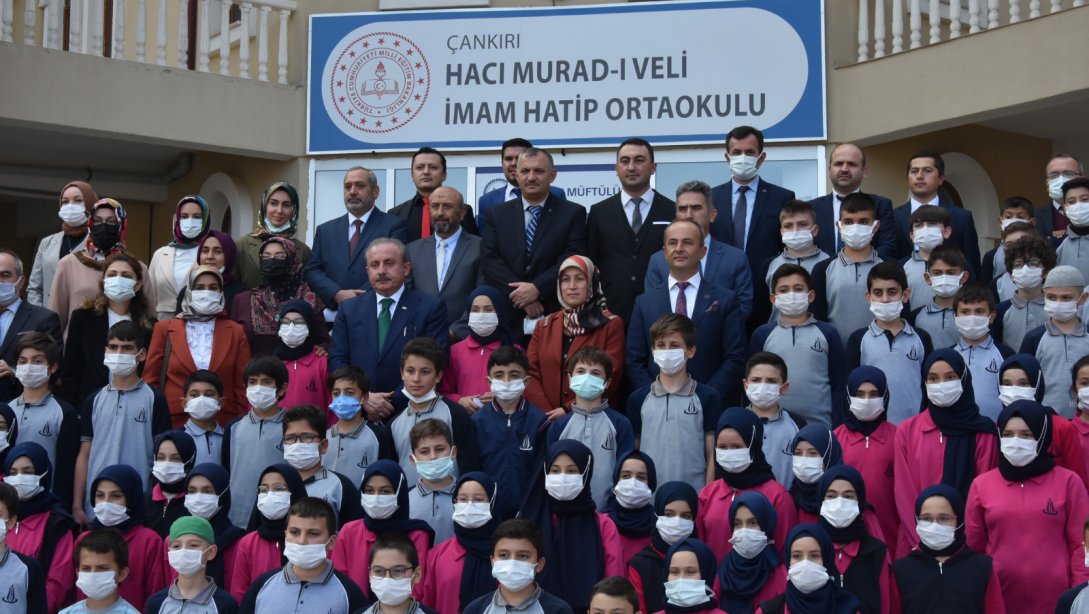 TBMM Başkanımız Sayın Prof. Dr. Mustafa Şentop Hacı Murad-ı Veli İmam Hatip Ortaokulunu Ziyaret Etti