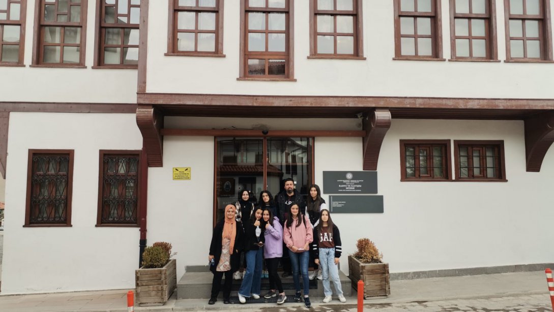 Çankırı Lisesi Öğrencileri Tarihi Mekanları Ziyaret Etti