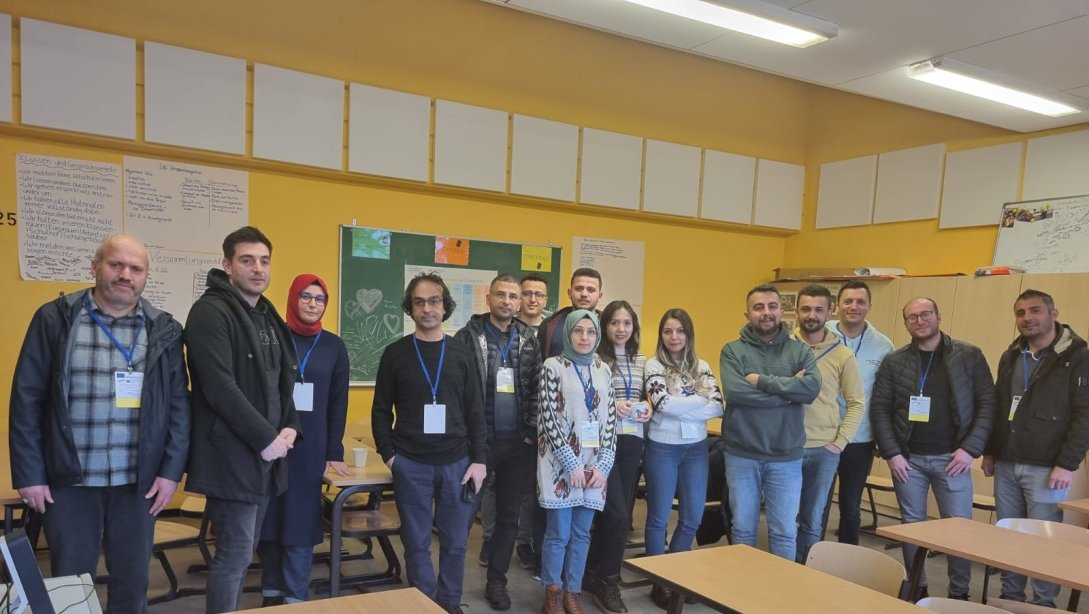 Çankırı'dan 14 Öğretmen, Almanya'da Uzaktan Eğitim Becerileri Eğitimine Katıldı