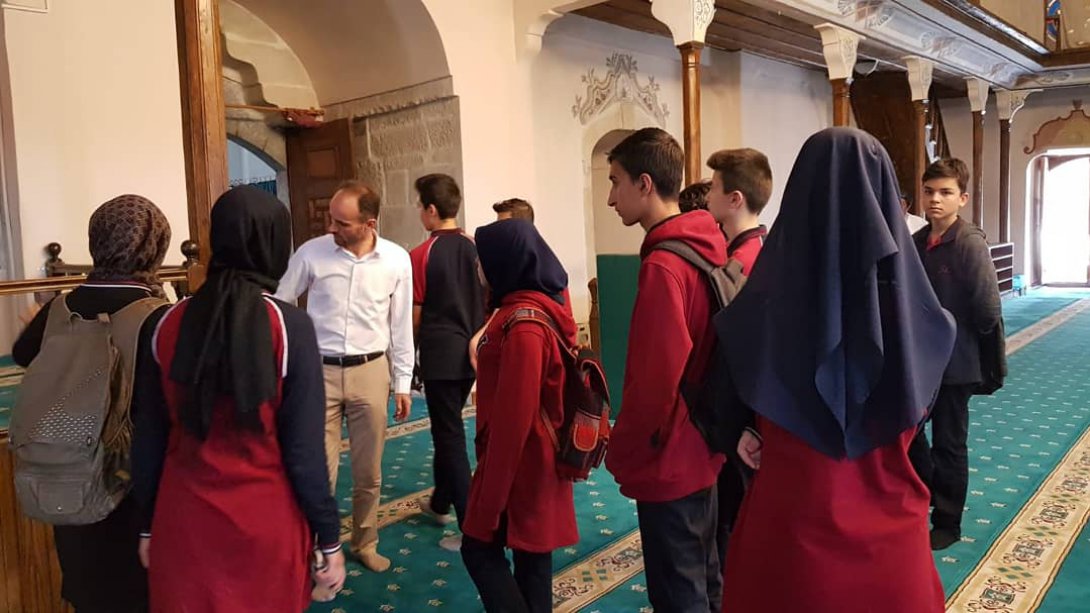 TOBB Fen Lisesi'nden Camiler ve Din Görevlileri Haftası Dolayısıyla Camilerimize Ziyaret