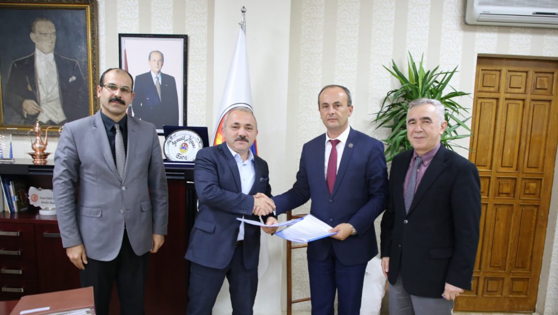 Çankırı Belediyesi ve İl Millî Eğitim Müdürlüğü Arasında Ara Tatil İşbirliği Protokolü İmzalandı