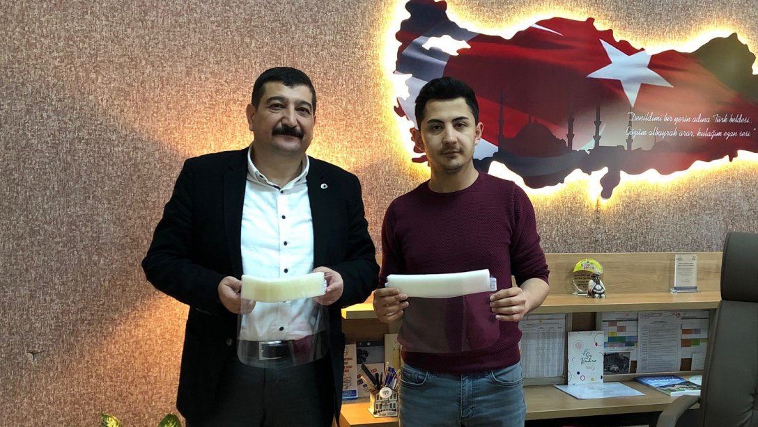 Ahmet Mecbur Efendi Bilim ve Sanat Merkezi Tarafından Üretilen Siper Maskeler Teslim Edilmeye Başlandı