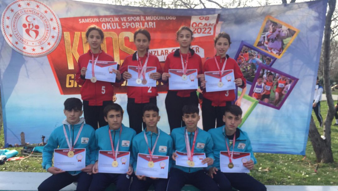Muazzez Ser-Ved Amaratoğlu Ortaokulu Kros Takımı Türkiye Şampiyonasına Katılmaya Hak Kazandı