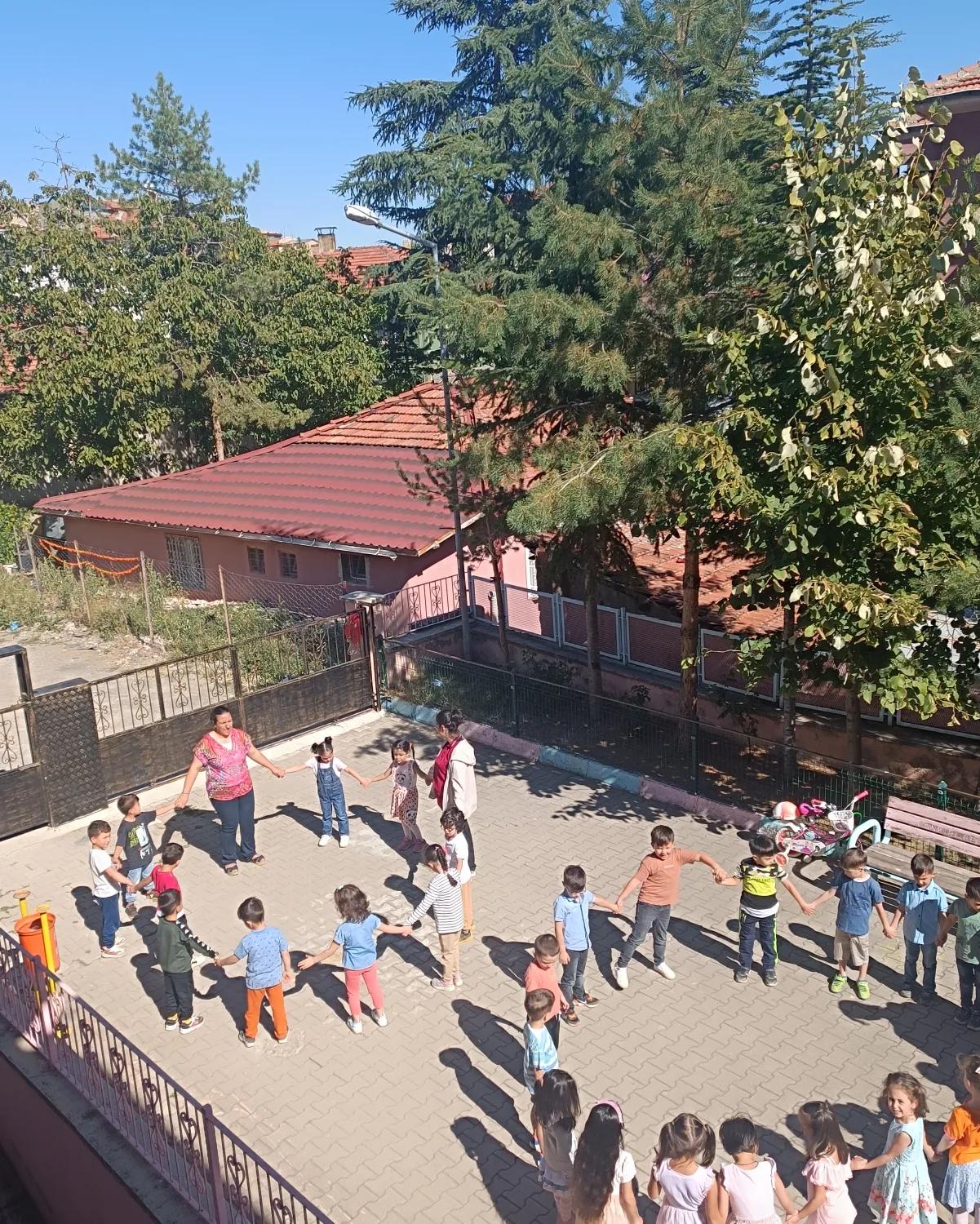 Anaokulu Öğrencileri Güne Sporla Başlıyor	