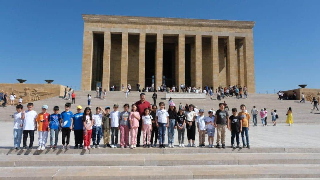 Şehit Hilmi Bıyıklı İlkokulu Öğrencileri Başkent Ankara'da