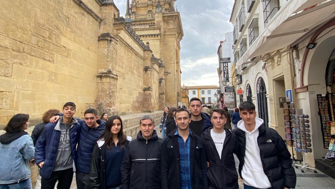 Çankırı'dan Meslek Lisesi Öğrencileri İspanya'da Stajda
