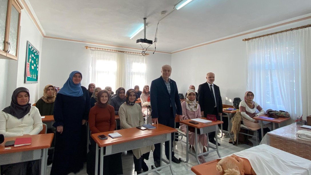 Halk Eğitimi Merkezinde Cenaze Hizmetleri Kursu Açıldı		