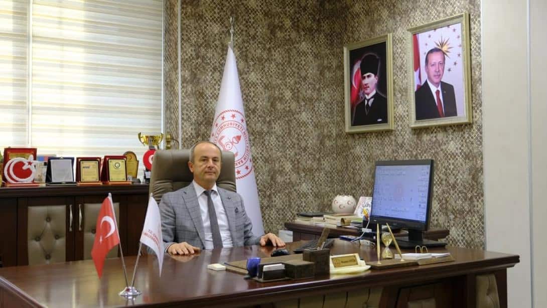 İl Milli Eğitim Müdürü Öztürk'ün Yaz Tatili Mesajı